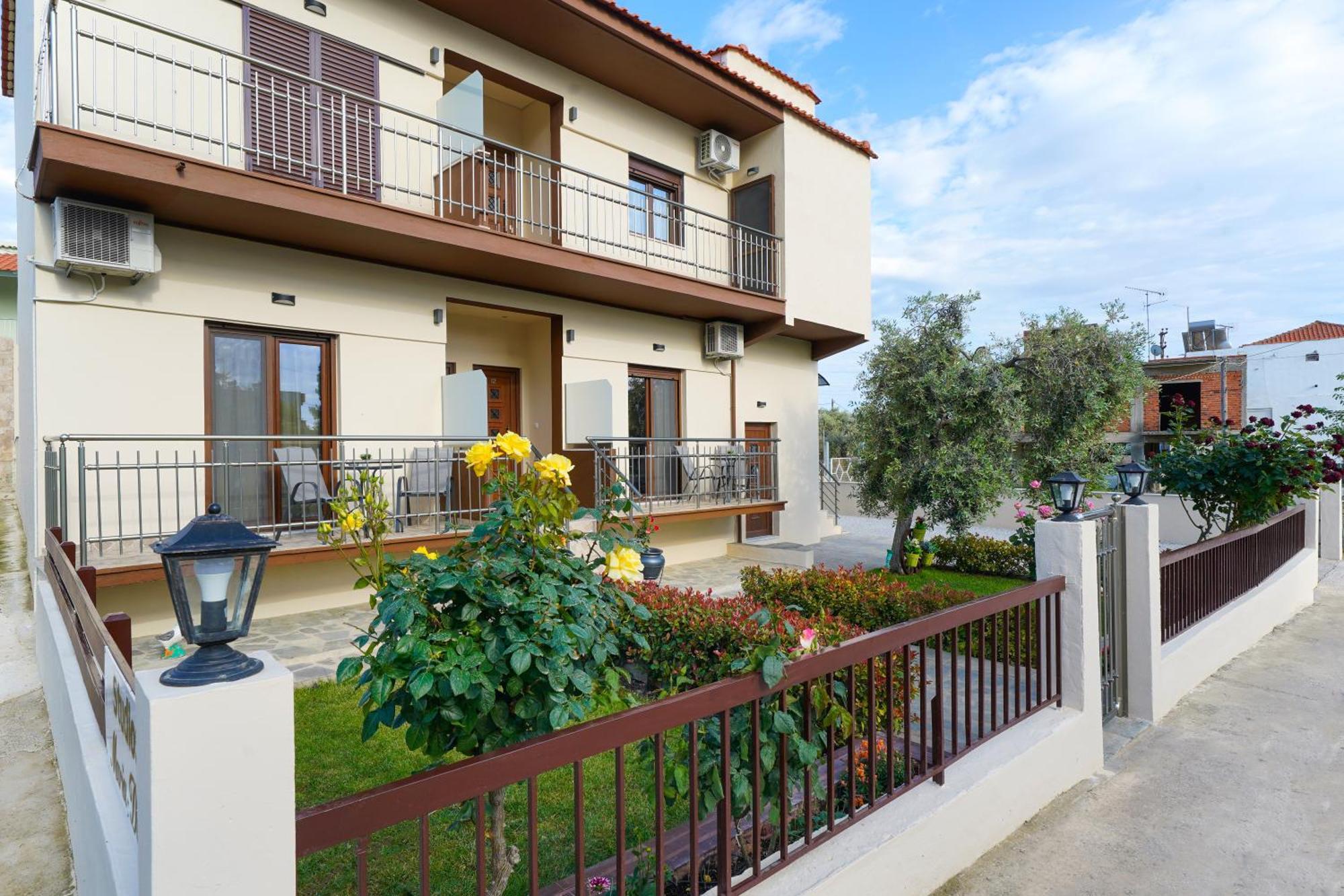 Maria Dina Apartments 1 Potos Exterior photo
